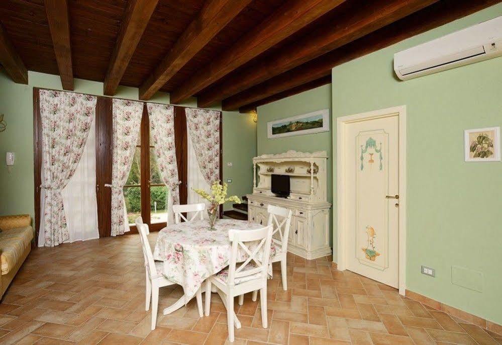 Agriturismo I Granai Crocemaroggia Buitenkant foto