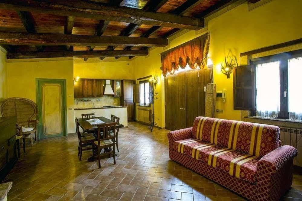 Agriturismo I Granai Crocemaroggia Buitenkant foto